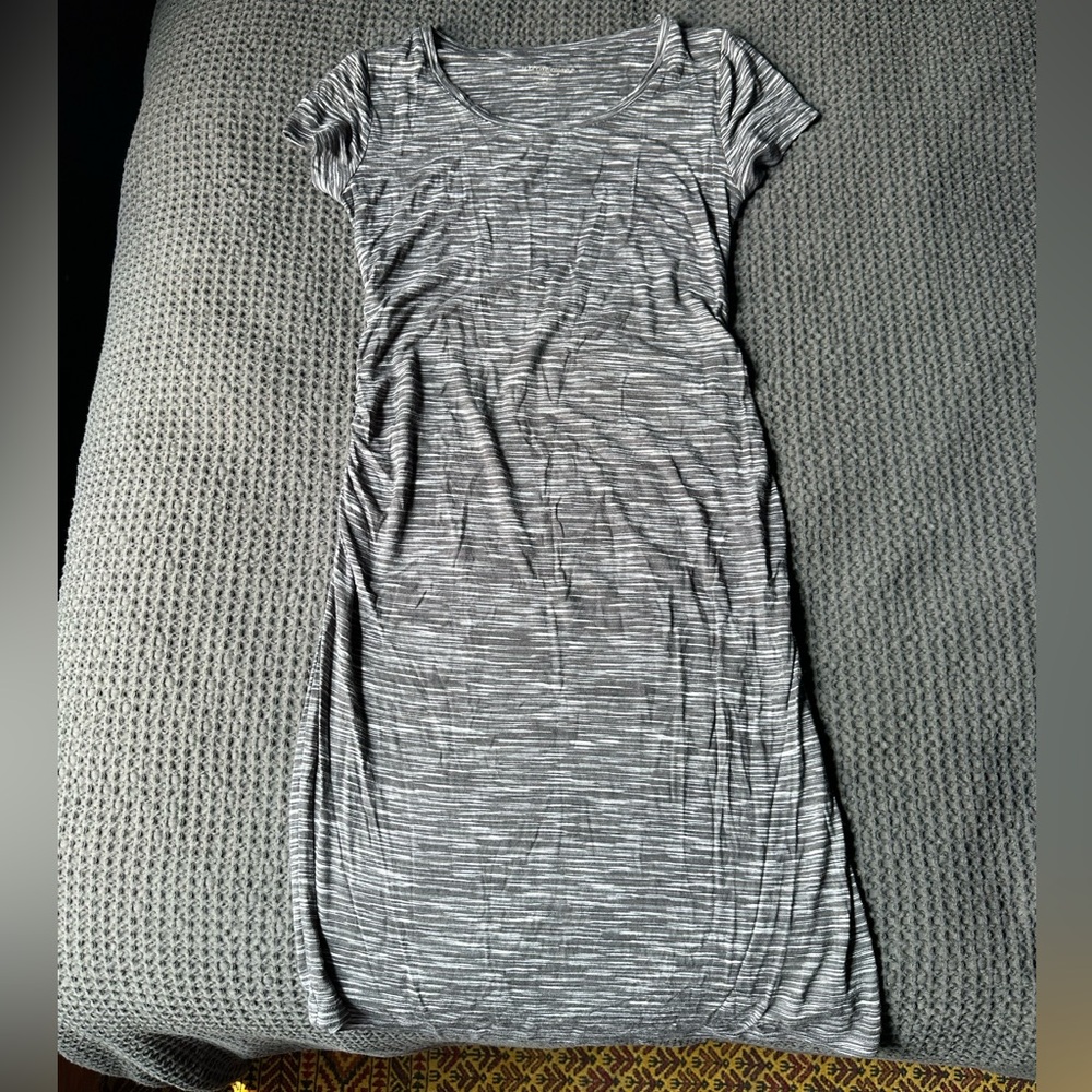Grey short sleeve maternity dress